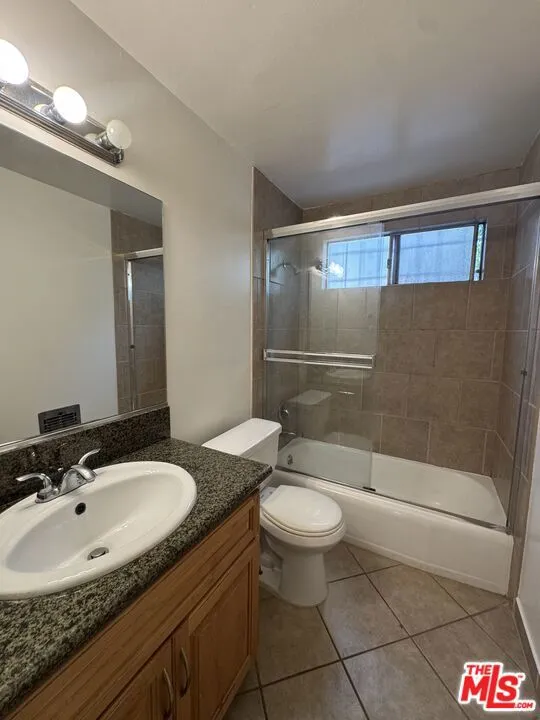 Los Angeles, California 90025, United States, 2 Bedrooms Bedrooms, ,2 BathroomsBathrooms,Residential,Active,234879