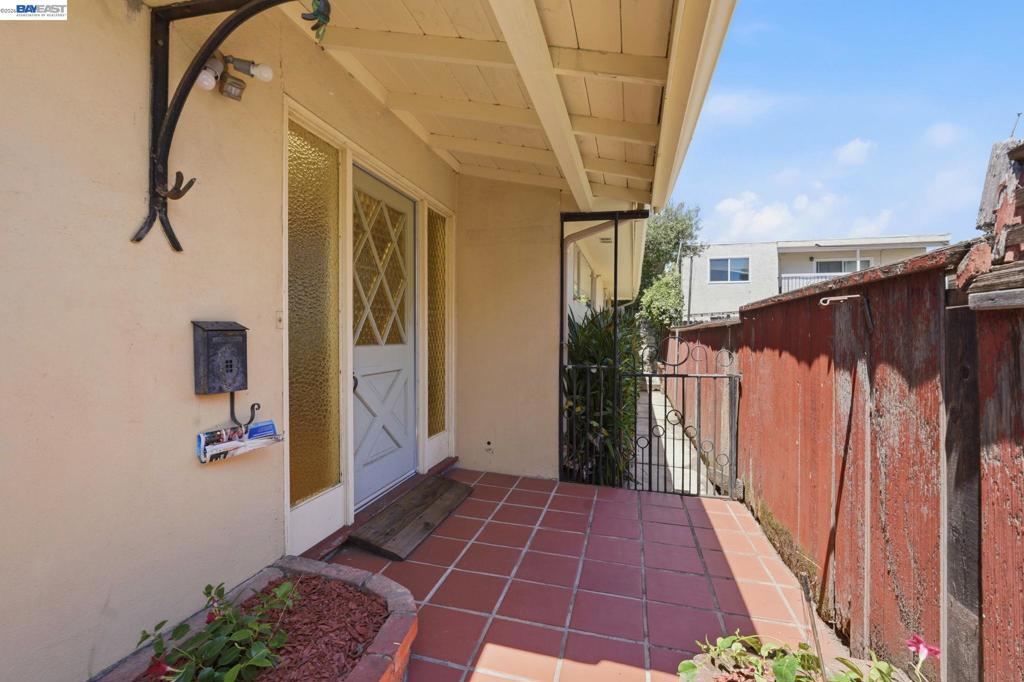 446 Dolores Ave