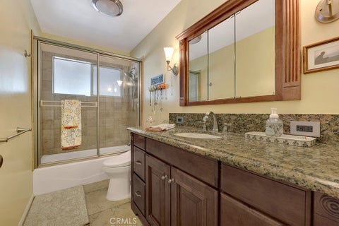 Tiny photo for 6646 Berquist AVE, West Hills, CA 91307 (MLS # SR26215766)