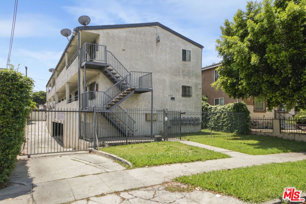 listing image 130729954013494054969