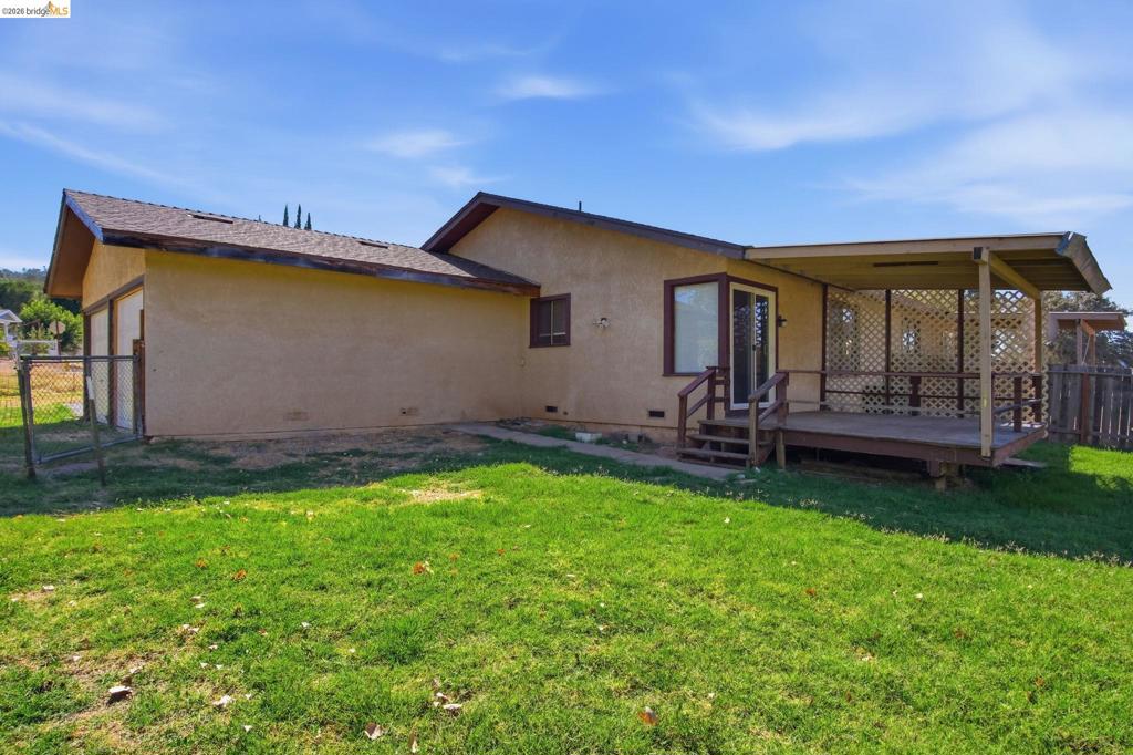 912 Feather Drive