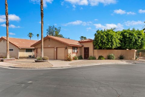 Photo of 82300 Vandenberg Court, Indio, CA 92201 (MLS # 219121022DA) Photo of 82300 Vandenberg Court, Indio, CA 92201 (MLS # 219121022DA)