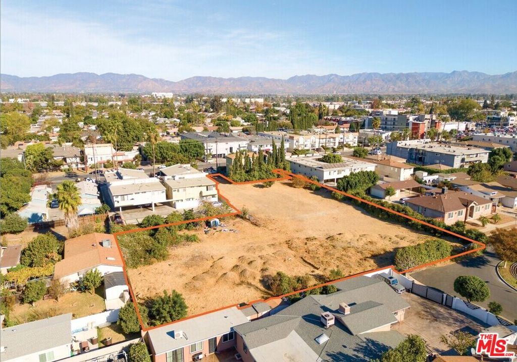 13840 Sherman Way