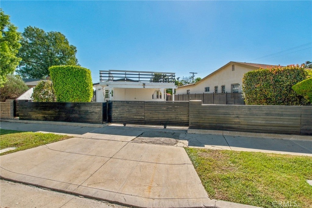 2800 Obama BLVD