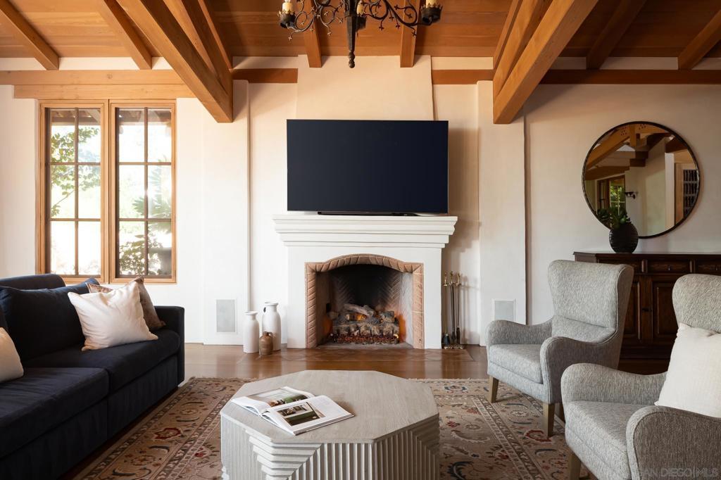 Rancho Santa Fe - Residential