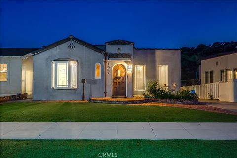 Photo of 1367 W 21st Street, San Pedro, CA 90732 (MLS # SB25243723)