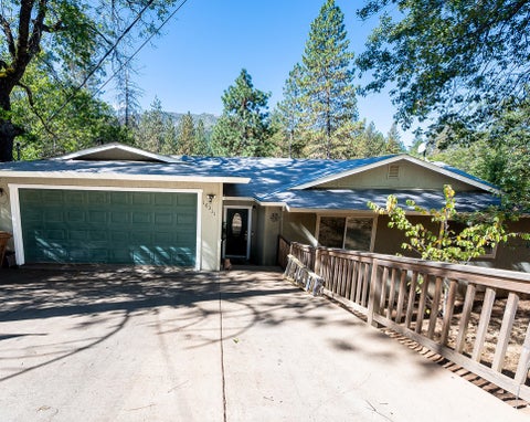 Photo of 16311 Ponderosa Rd, Cobb, CA 95426 (MLS # LC26205212)