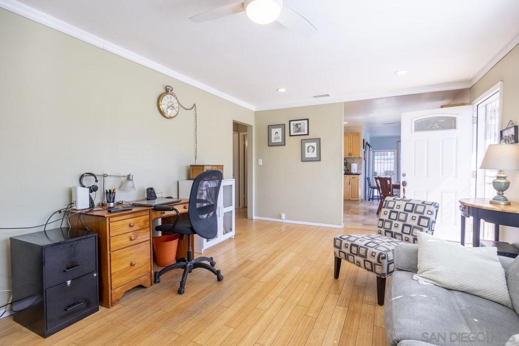 4033 Loma Alta Dr