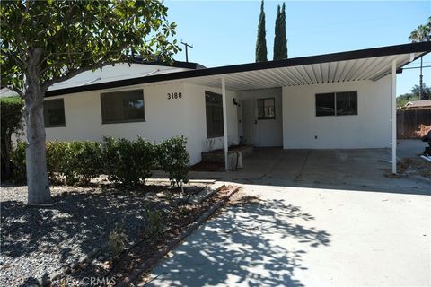 Photo of 3180 Jane Street, Riverside, CA 92506 (MLS # IG25199834) Photo of 3180 Jane Street, Riverside, CA 92506 (MLS # IG25199834)