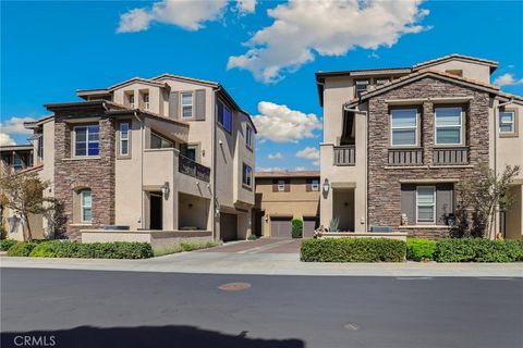 Photo of 31872 Calle Luz, Temecula, CA 92592 (MLS # SW26104180)