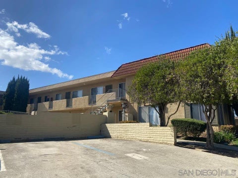 Photo of 1259 E Ohio Ave Ave, Escondido, CA 92027 (MLS # 260024981SD)