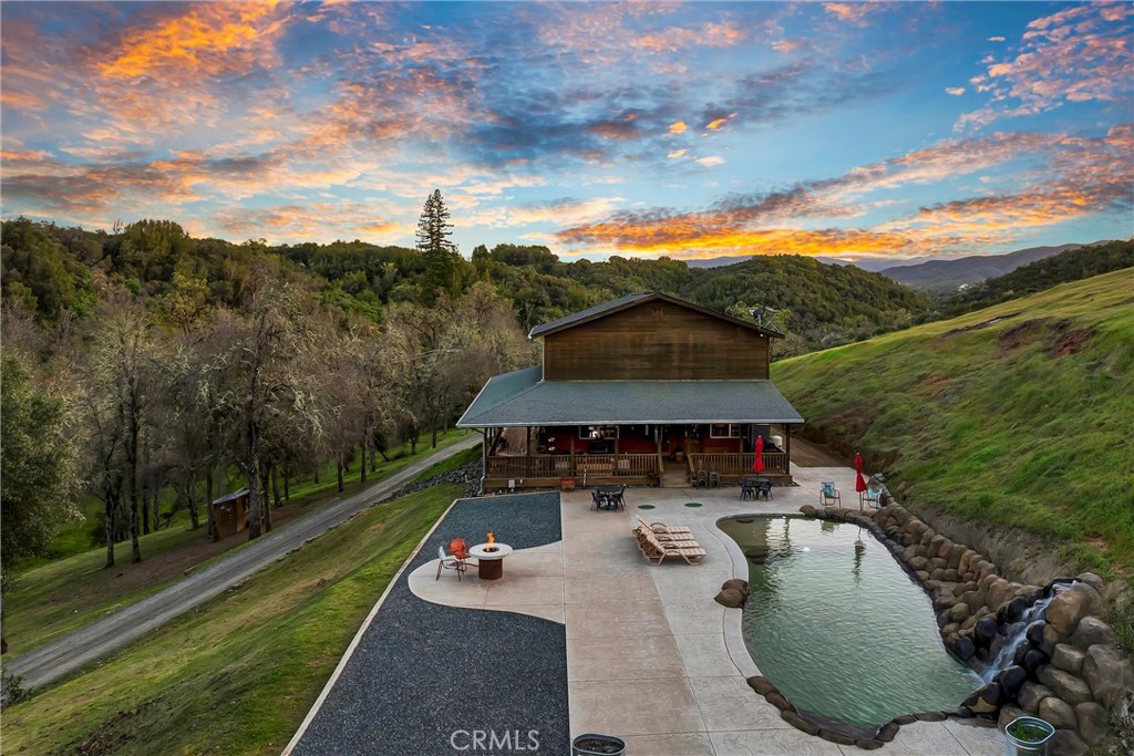 5963 Eickhoff Road