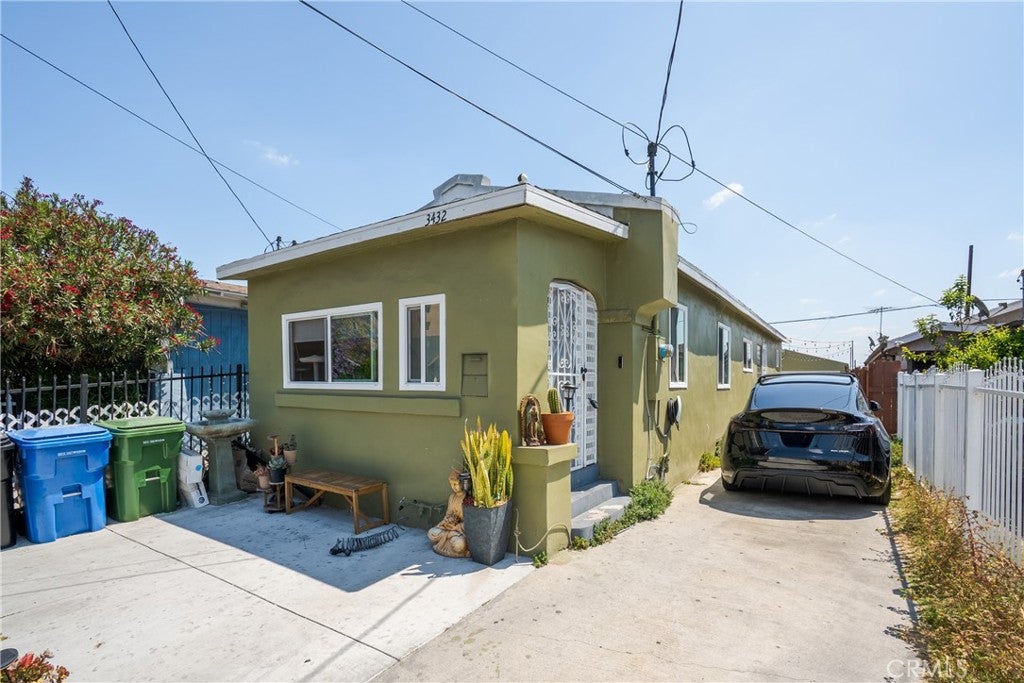 3432 Arlington AVE