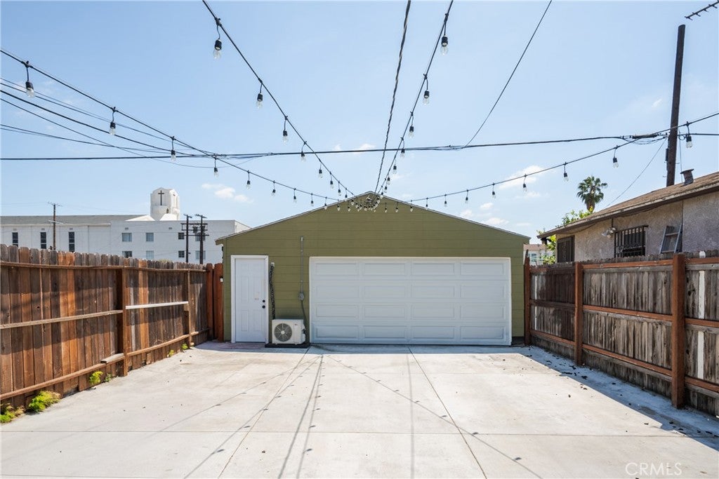 3432 Arlington