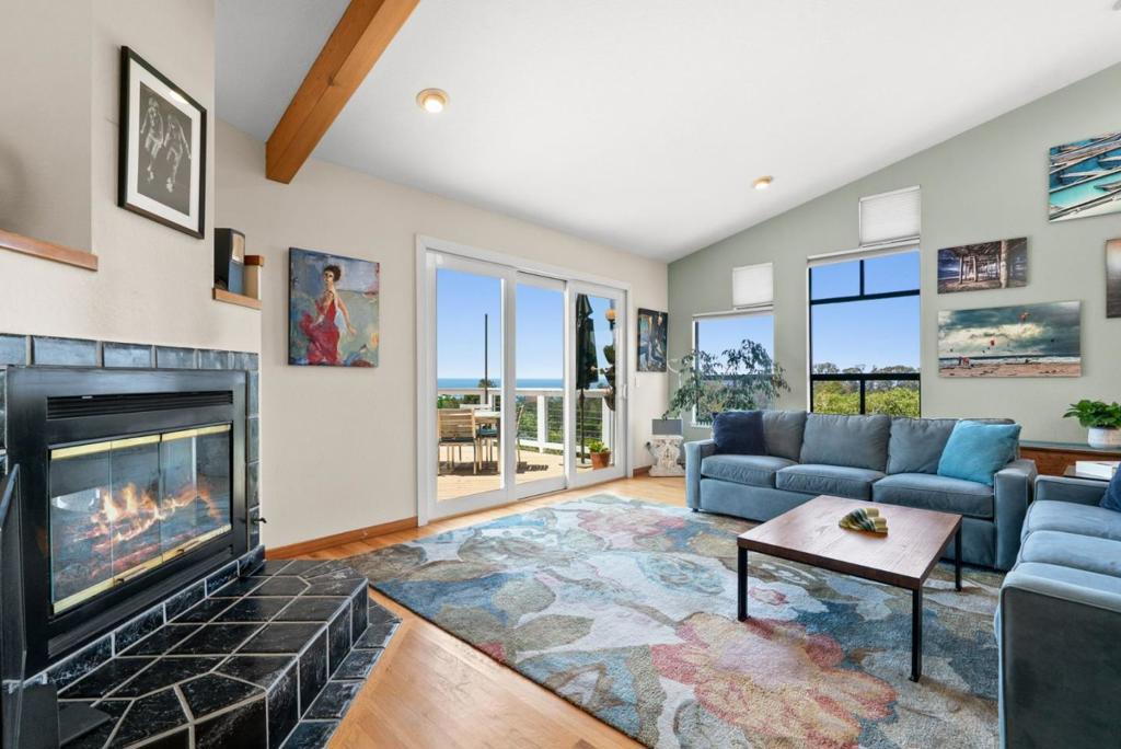 442 Vista Del Mar Drive