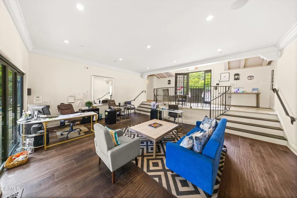 Montecito, California 93108, United States, 4 Bedrooms Bedrooms, ,4 BathroomsBathrooms,Residential,Active,247479