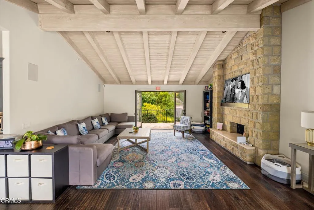 Montecito, California 93108, United States, 4 Bedrooms Bedrooms, ,4 BathroomsBathrooms,Residential,Active,247479