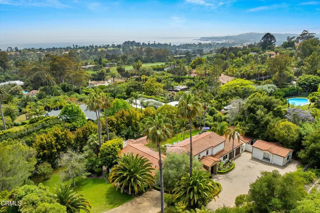 Montecito, California 93108, United States, 4 Bedrooms Bedrooms, ,4 BathroomsBathrooms,Residential,Active,247479