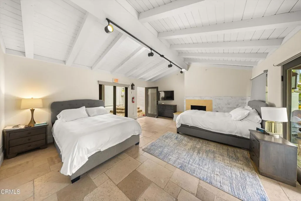 Montecito, California 93108, United States, 4 Bedrooms Bedrooms, ,4 BathroomsBathrooms,Residential,Active,247479