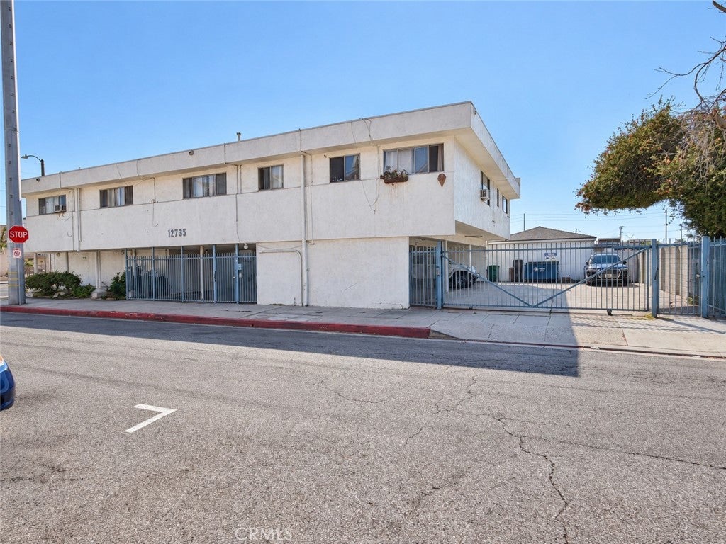 4701 W El Segundo