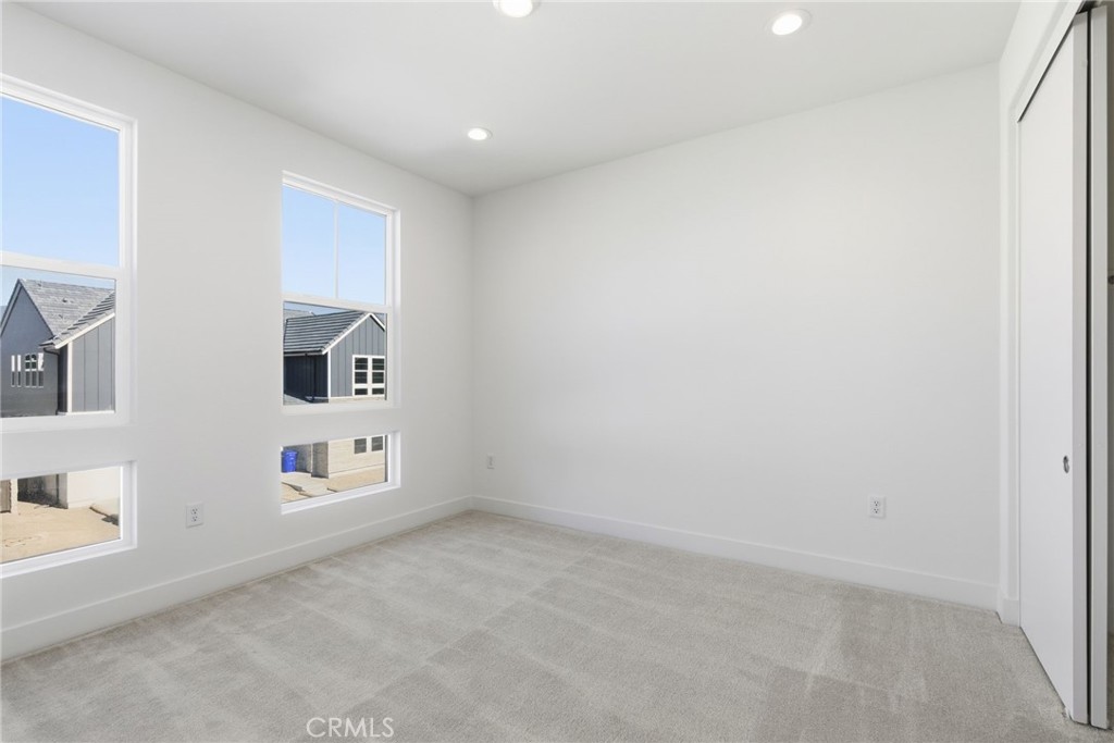 The Sequoias at the Meadows - Residential