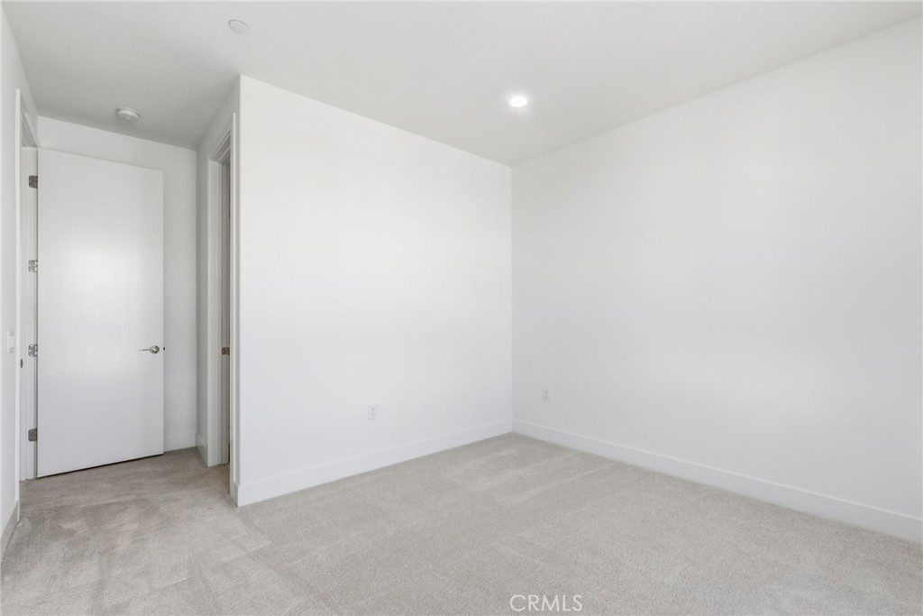 The Sequoias at the Meadows - Residential