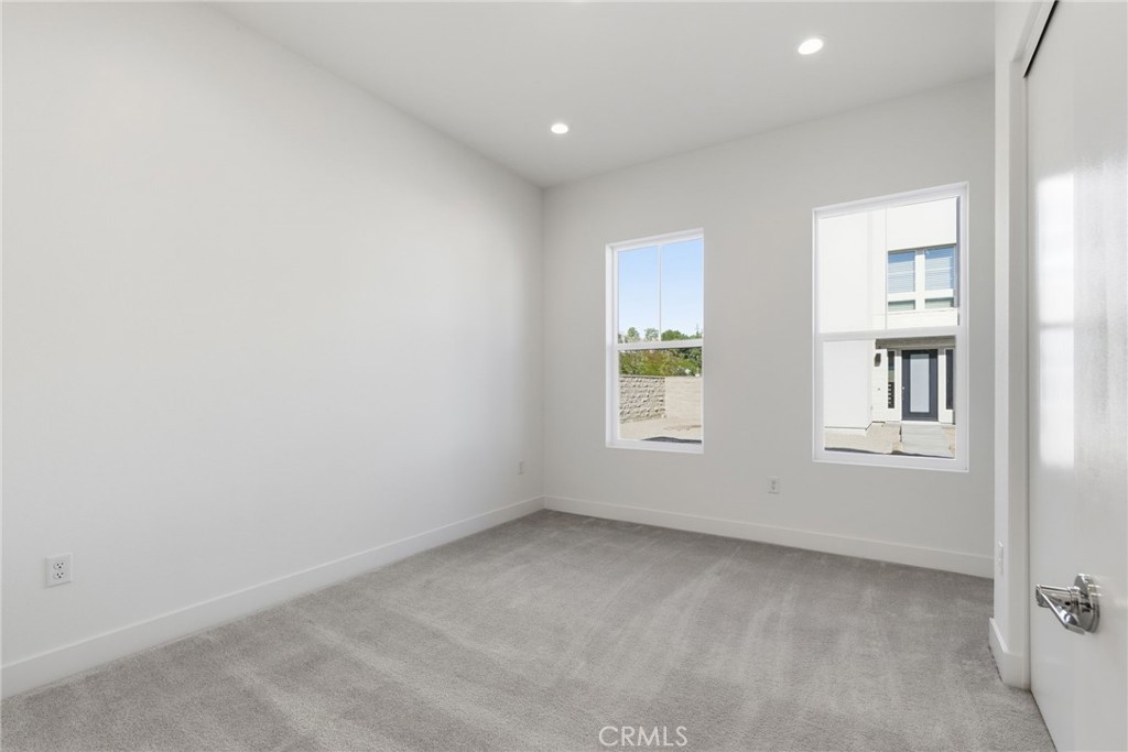 The Sequoias at the Meadows - Residential