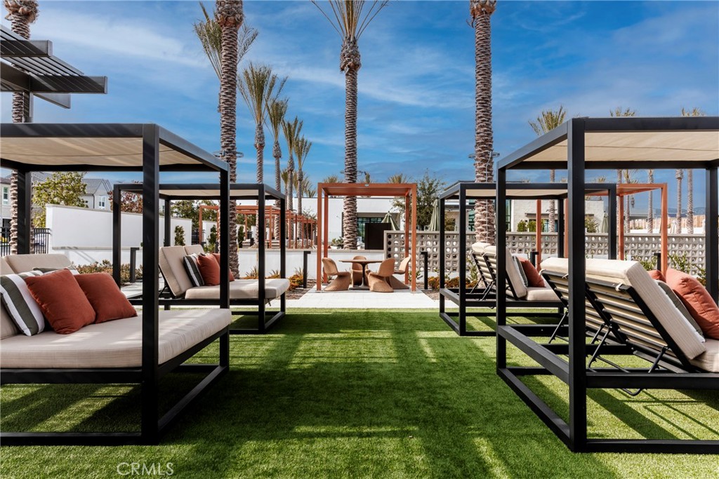 The Sequoias at the Meadows - Residential