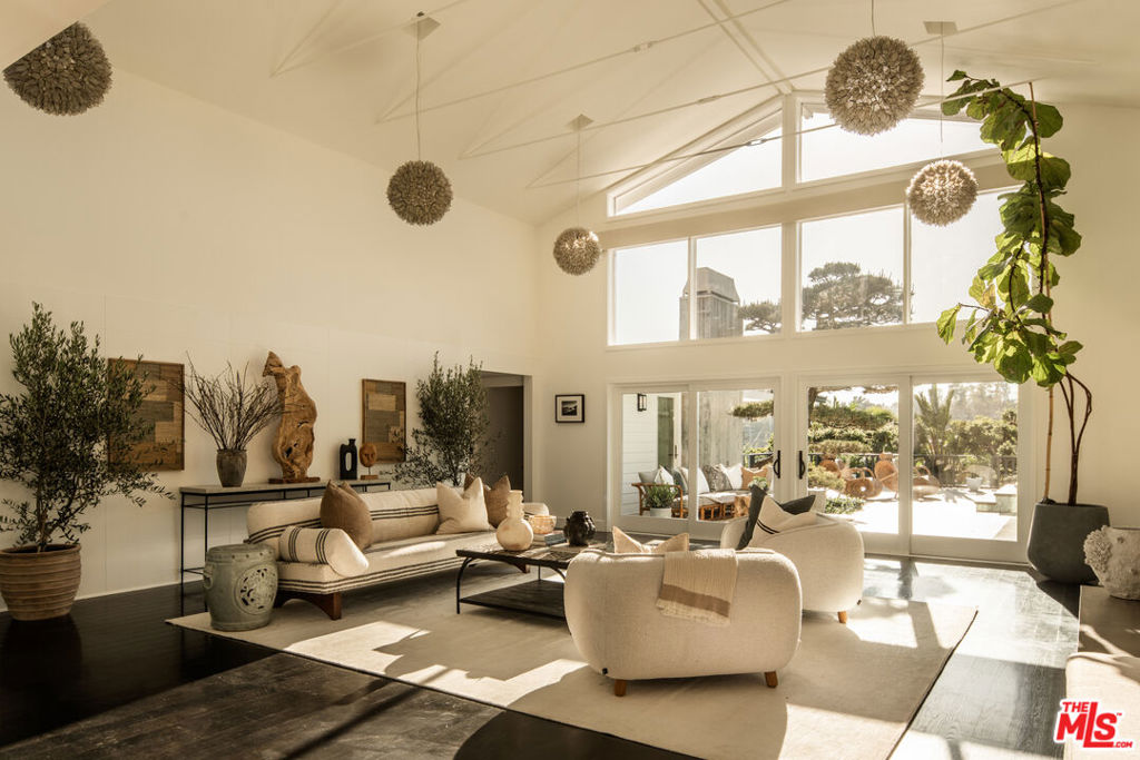 1135 Ravoli Drive
