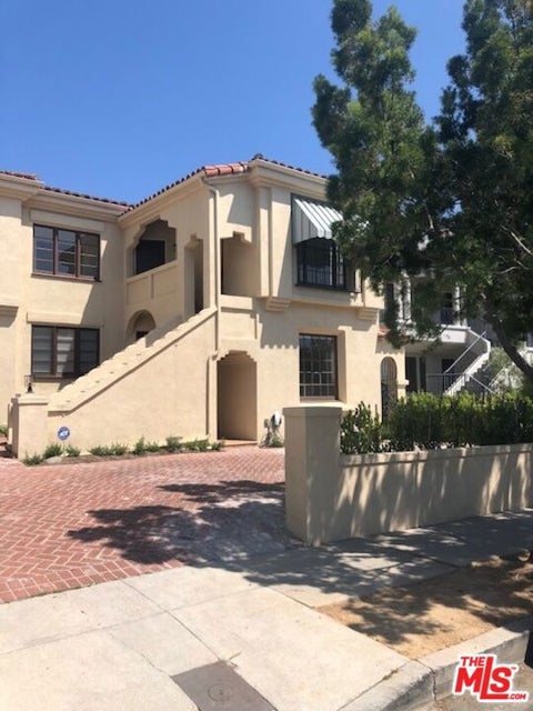 Photo of 1014 S Stanley Avenue, Los Angeles, CA 90019 (MLS # 26874127)