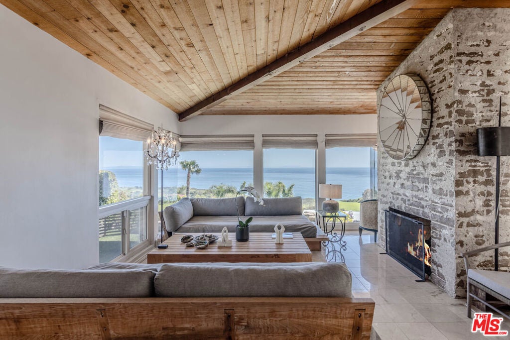24624 Blue Dane Lane