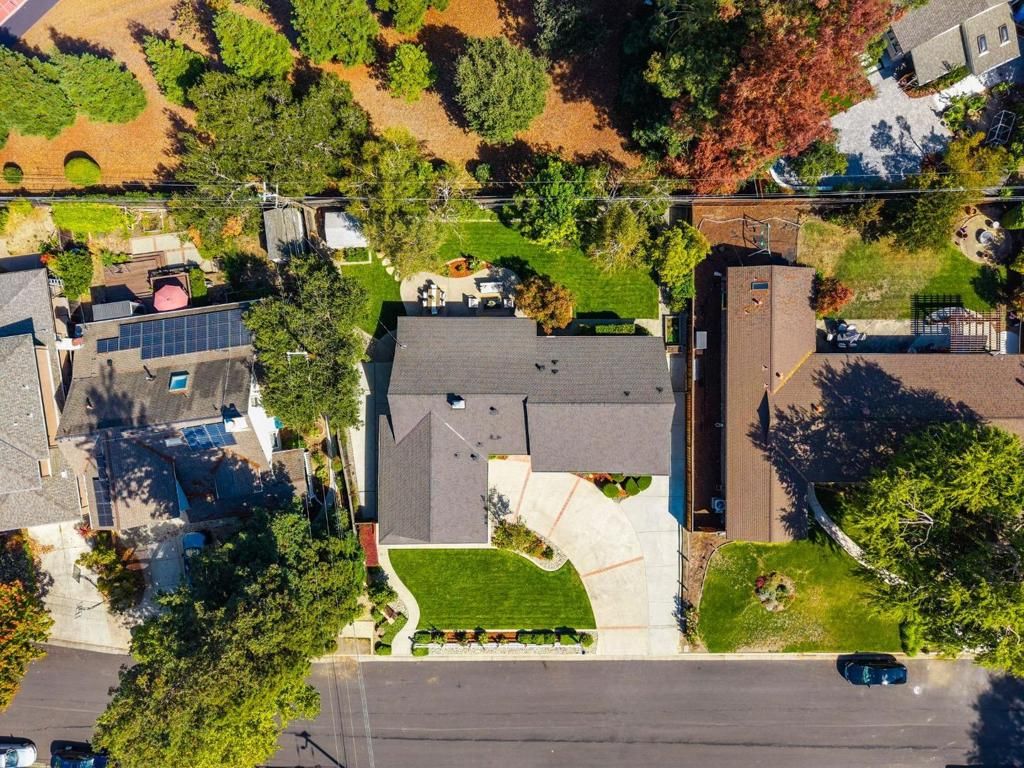 Photo of 5635 W Walbrook Drive, San Jose, CA 95129 (MLS # ML82023778)