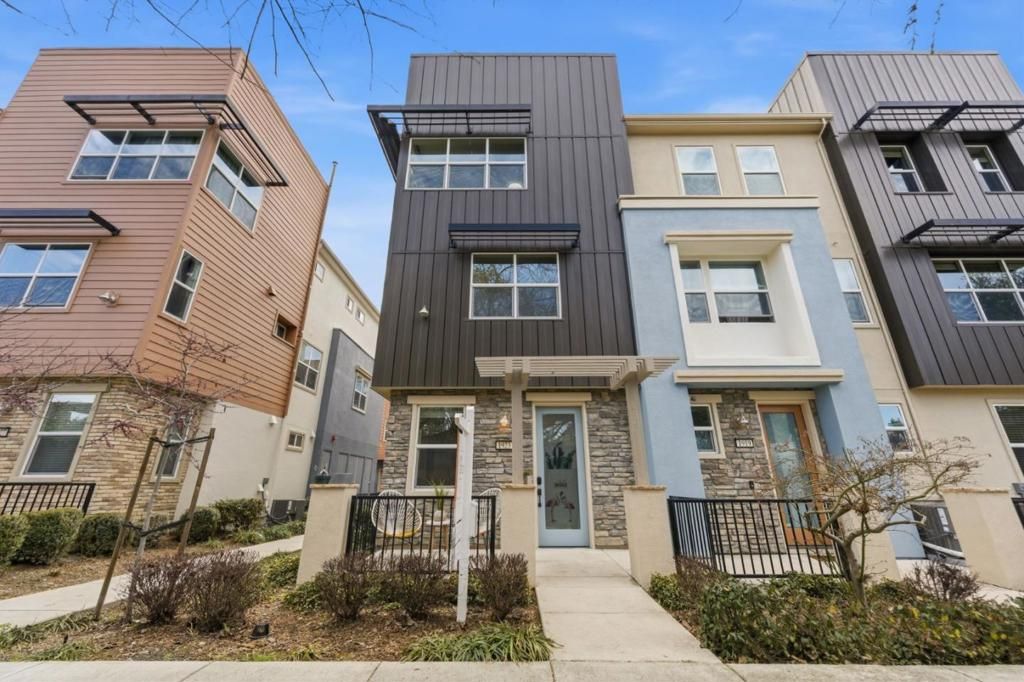 Photo of San Jose, CA 95133 (MLS # ML82040028)