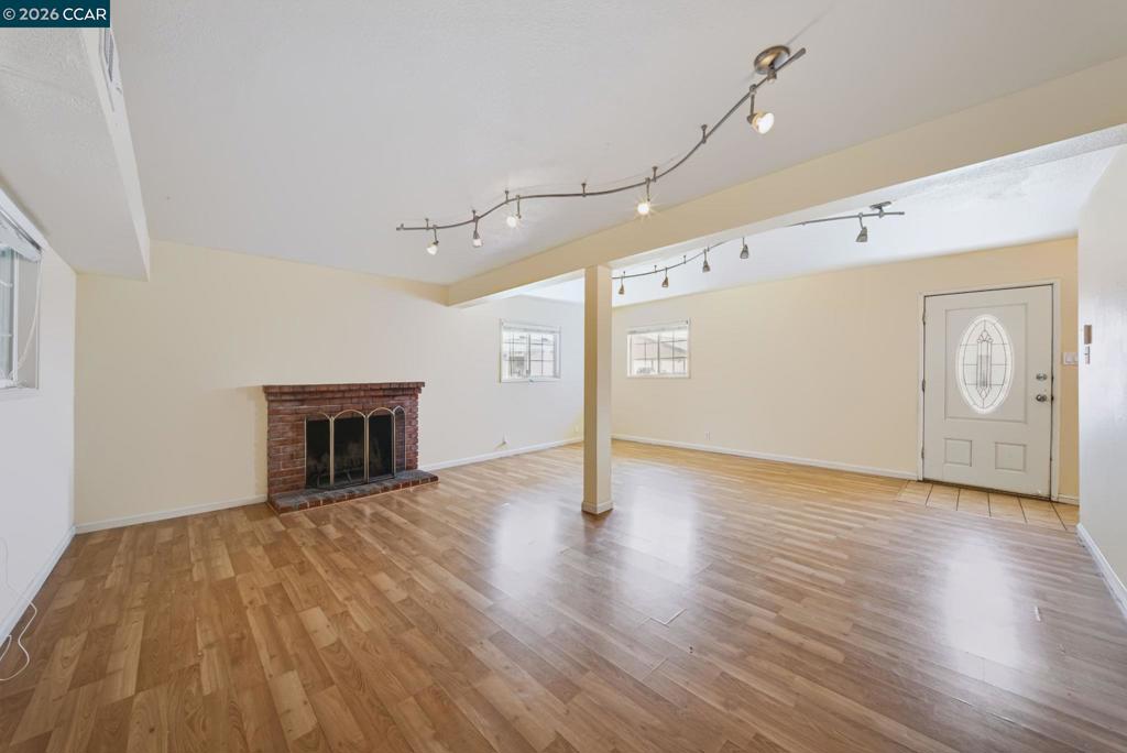4600 Sandmound