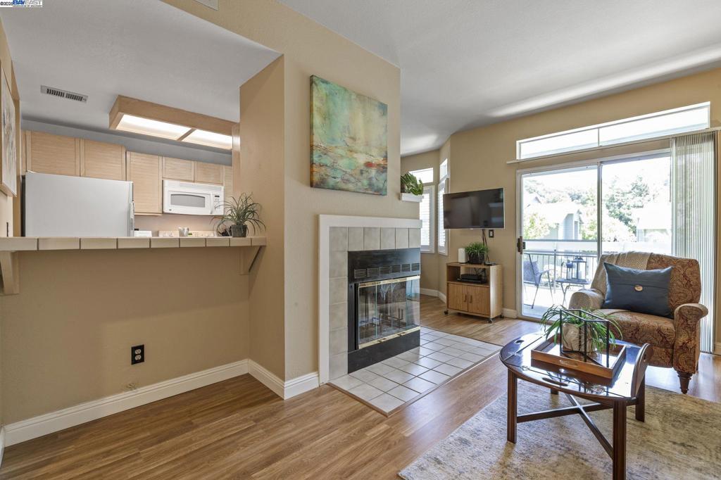 CANYON MEADOWS - Residential