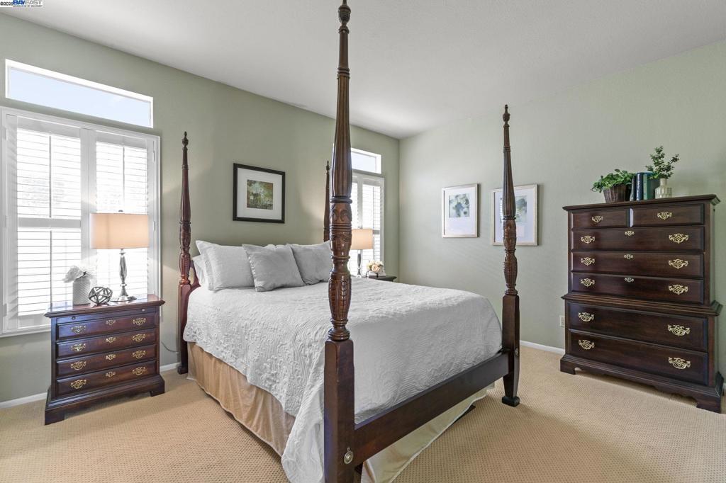 CANYON MEADOWS - Residential