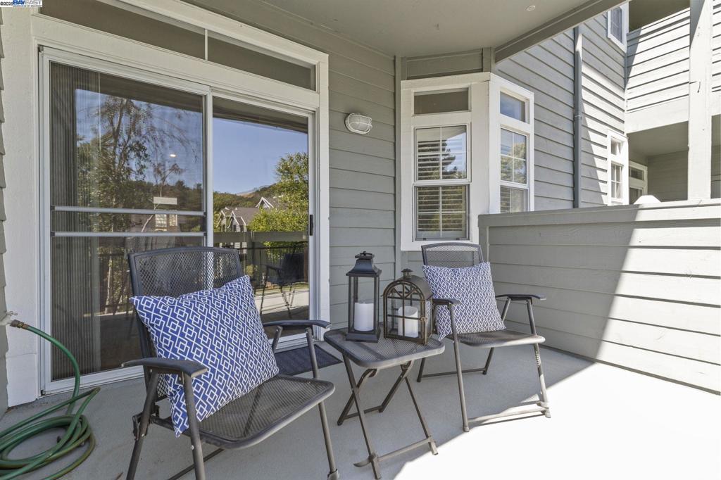 CANYON MEADOWS - Residential