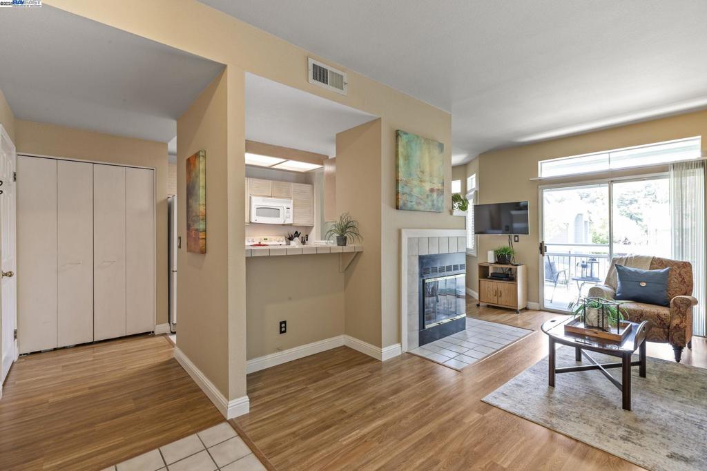 CANYON MEADOWS - Residential