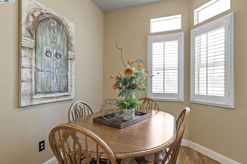 CANYON MEADOWS - Residential