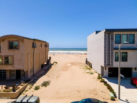 Photo of 711 Mandalay Beach Road, Oxnard, CA 93035 (MLS # V1-36709)