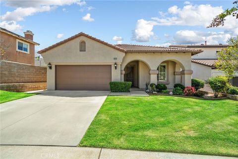 Photo of 34213 Lake Breeze Drive, Yucaipa, CA 92399 (MLS # IG26084799)