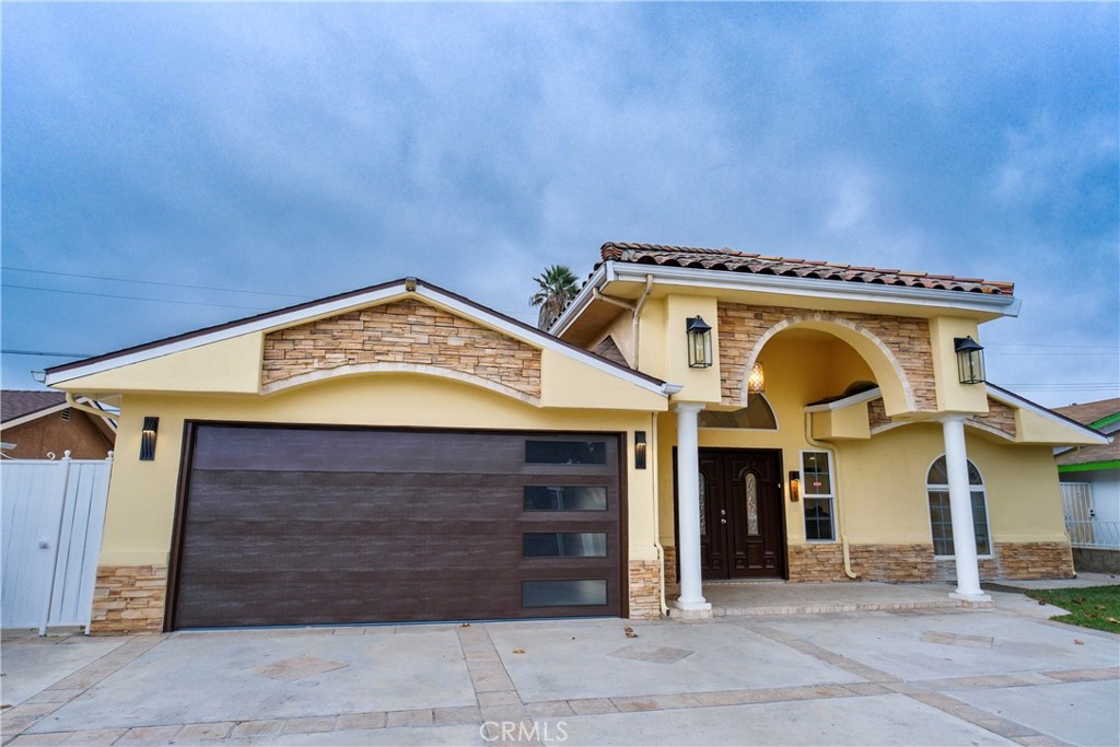 1120 S Nantes Avenue