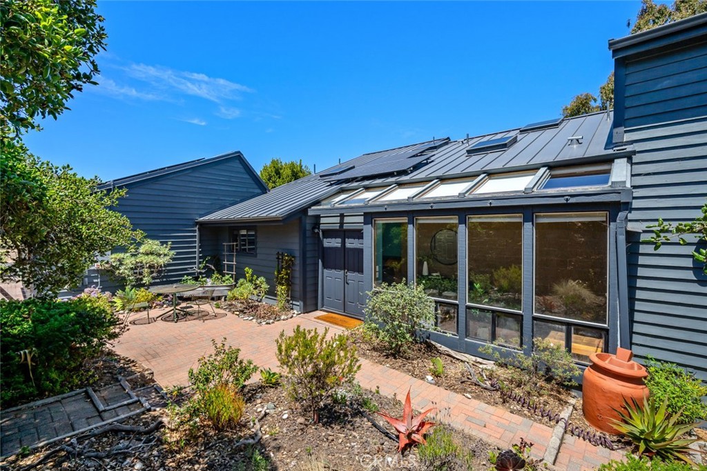 1606 Valley View Drive