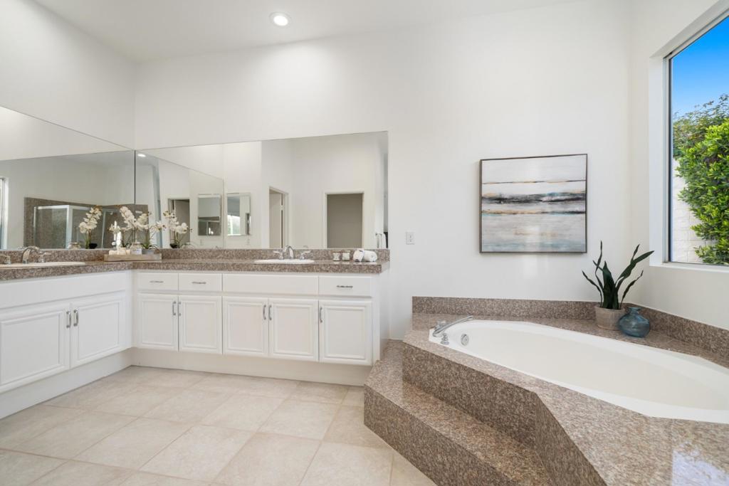 Indian Wells C.C. - Residential