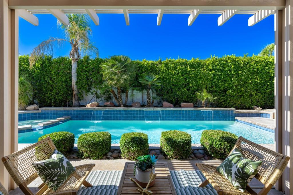 Indian Wells C.C. - Residential