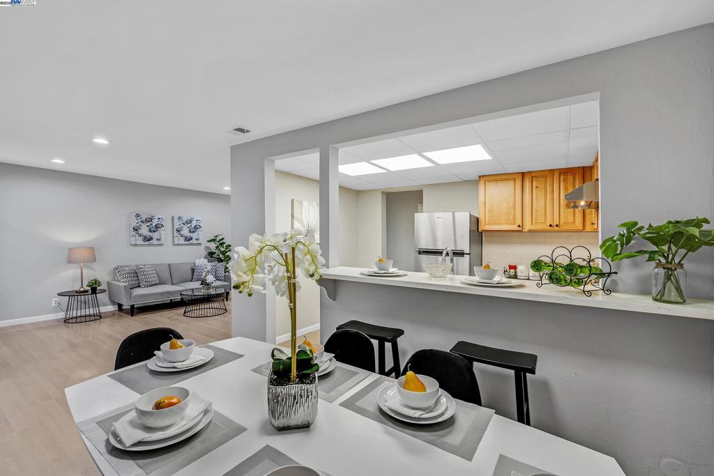 WASHINGTON MANOR - Residential