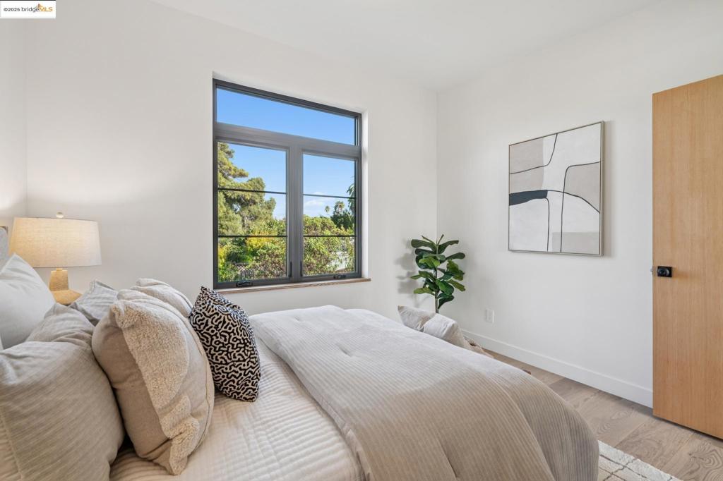 CENTRAL BERKELEY - Residential