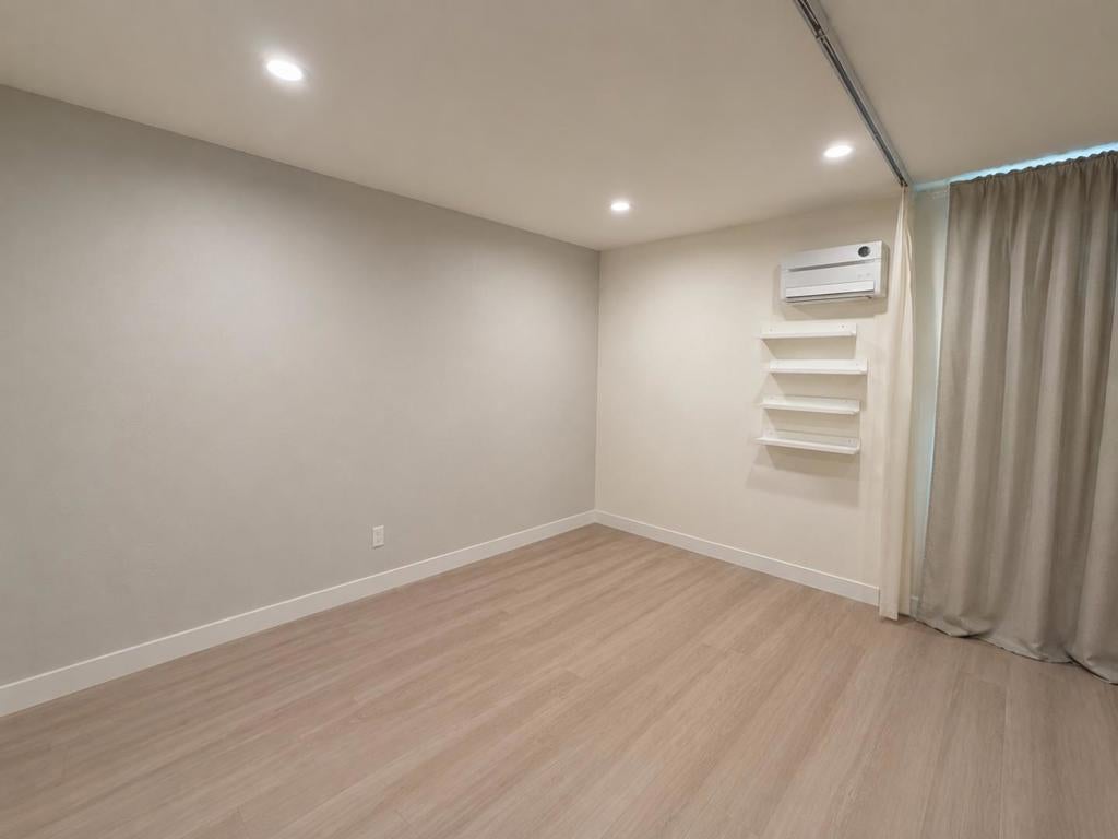 5122 Shelter Creek Lane