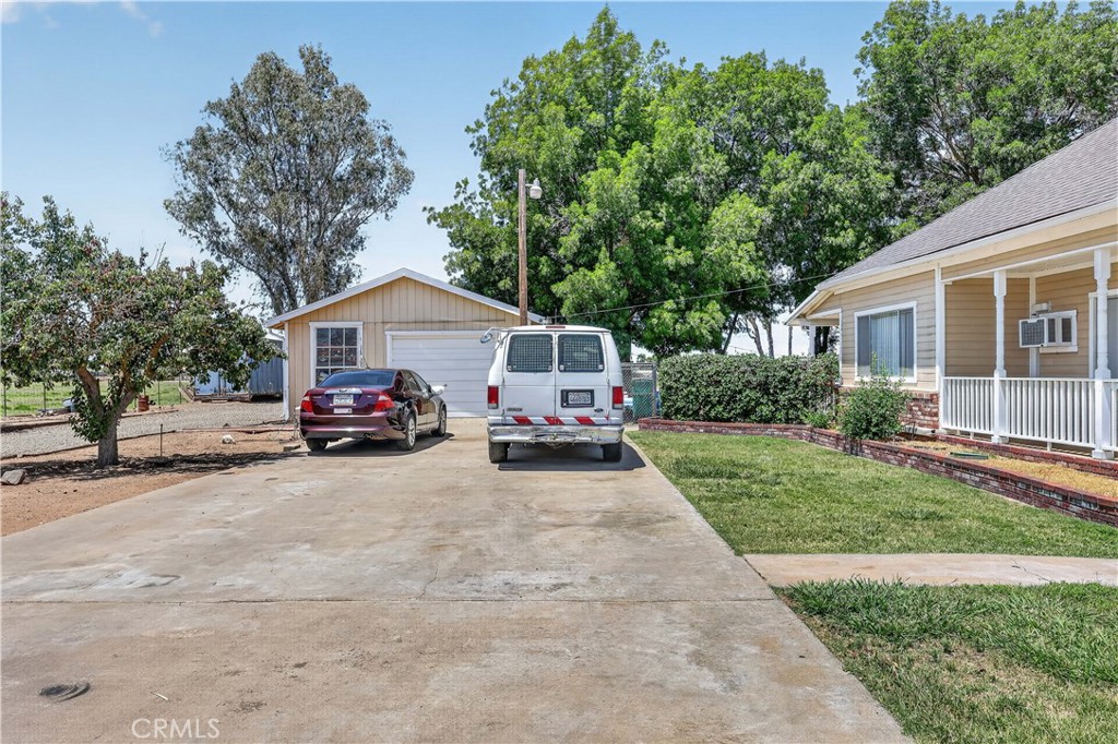 3555 Fresno