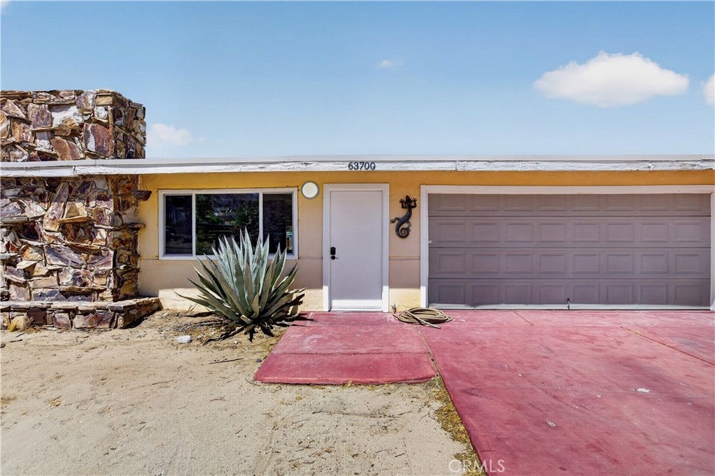63700 29 Palms